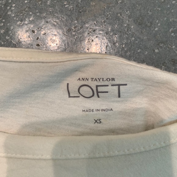 Ann Taylor LOFT Cream T-Shirt - Picture 3 of 3